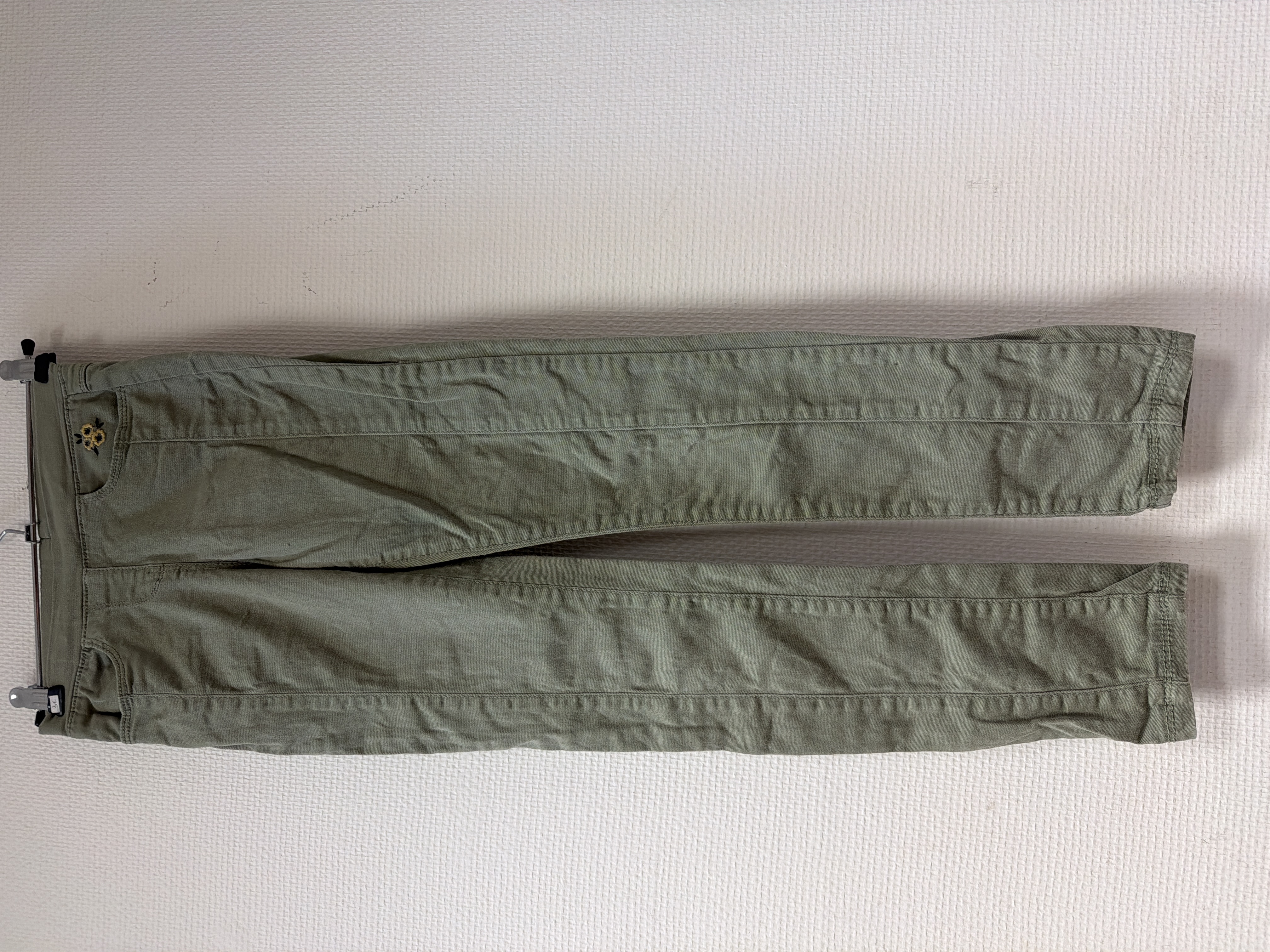 Pantalon marque TAPE À LOEIL âge 9 ans  très bon état