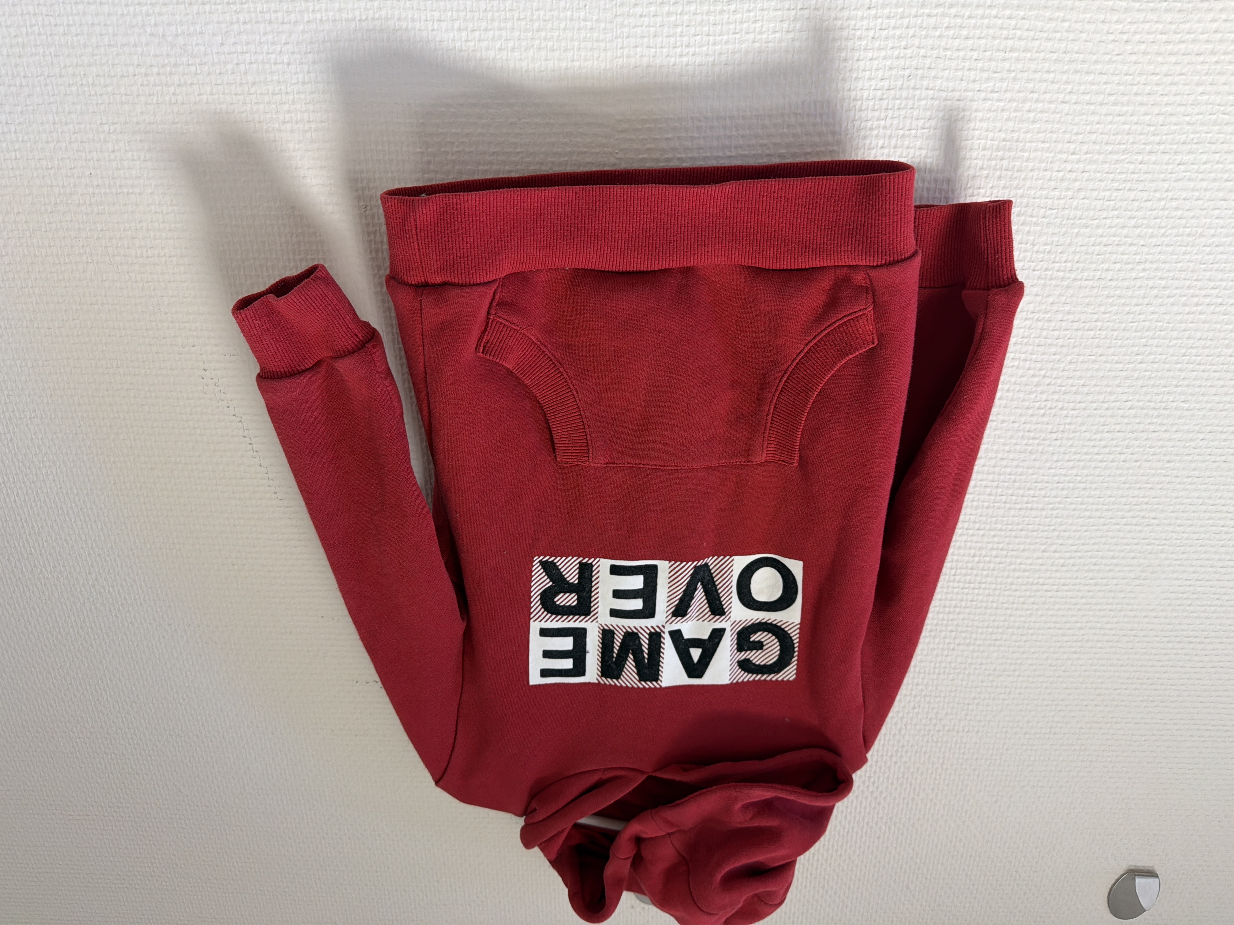 Sweat à capuche âge 3 à 4 ans très bon état
