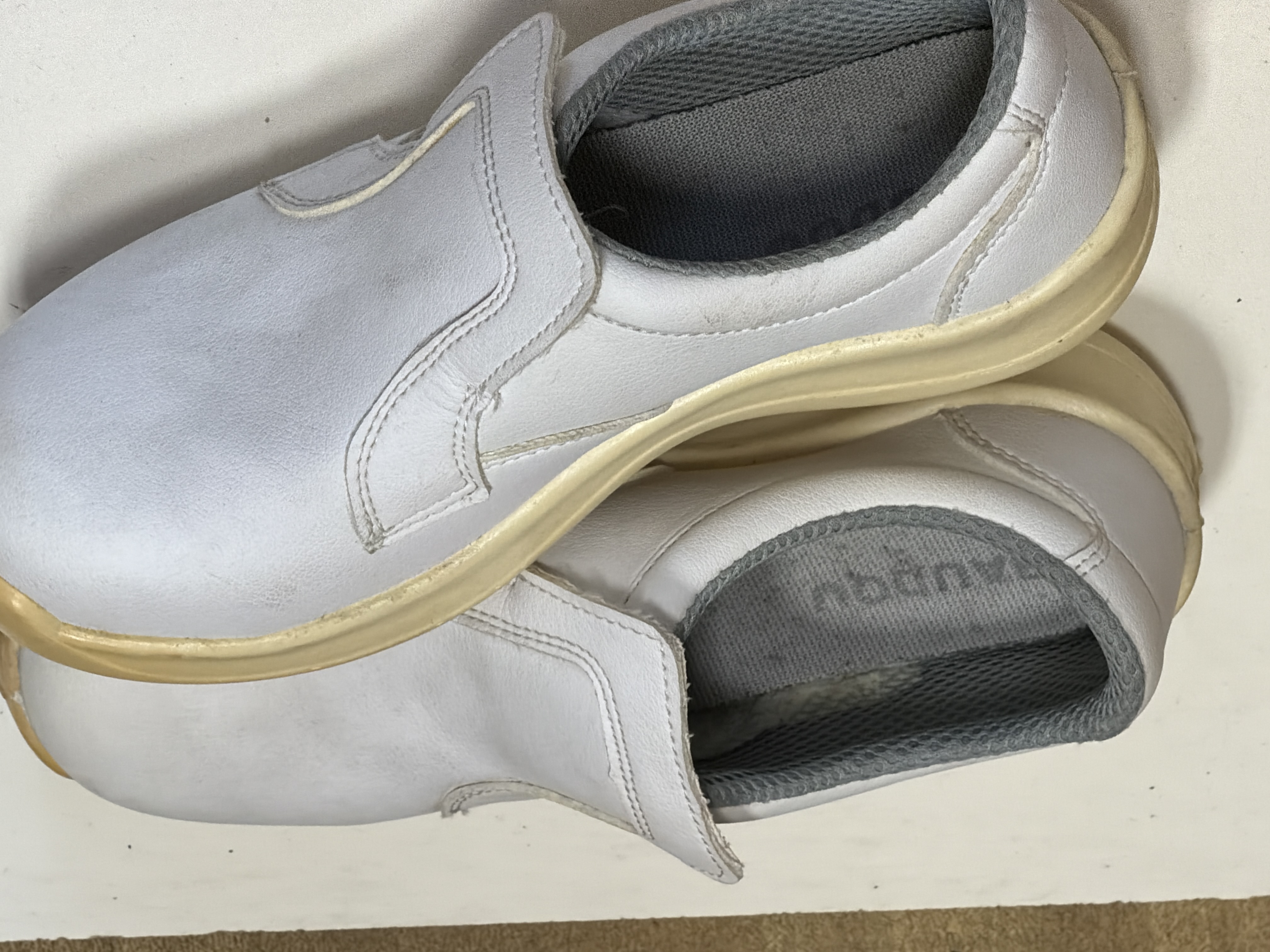 Chaussure de sécurité pointure 36 neuf sans étiquette