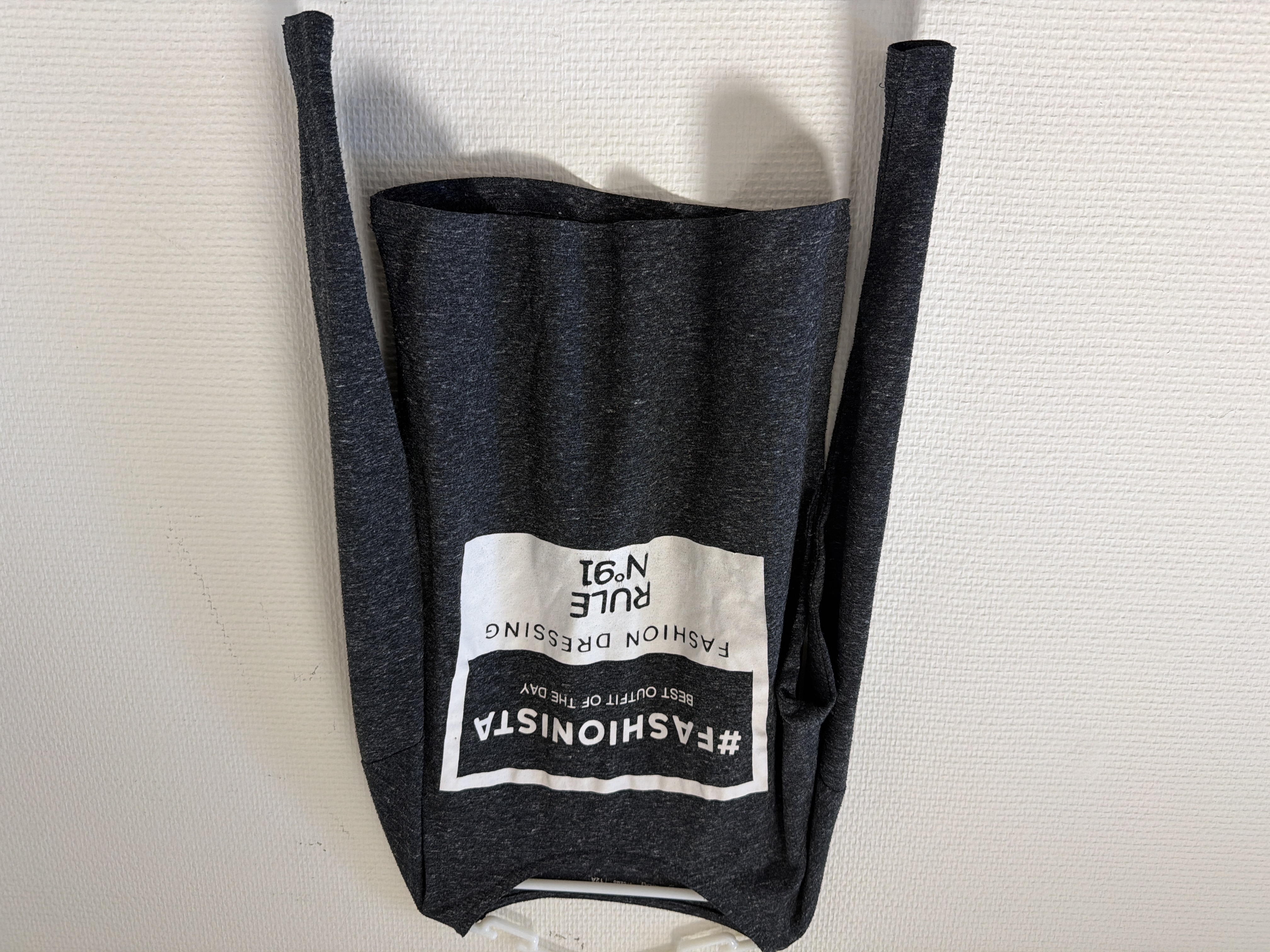 T. Shirt manche longue marque GEMO âge 13 ans bon état