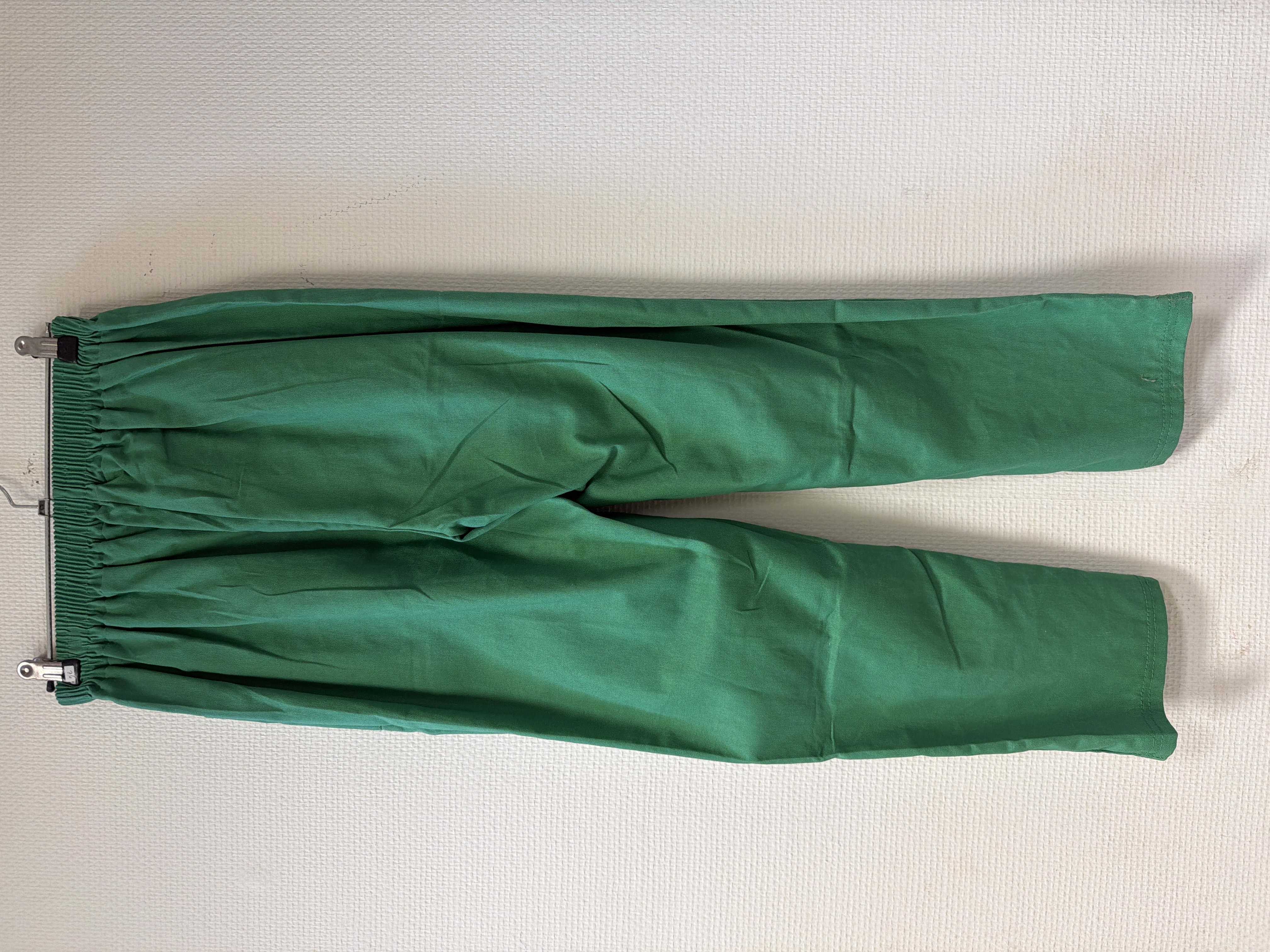 Pantalon enfant âge 10à 11 ans neuf sans étiquette